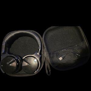 Cowin Over-Ear Headband Headphones Black with Carrying Case Noice Cancelling